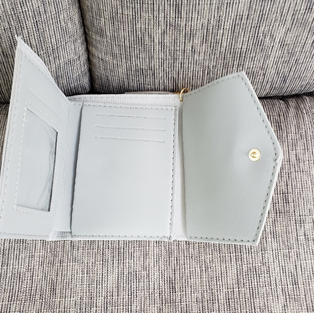 Wallet - Picture 3 of 5